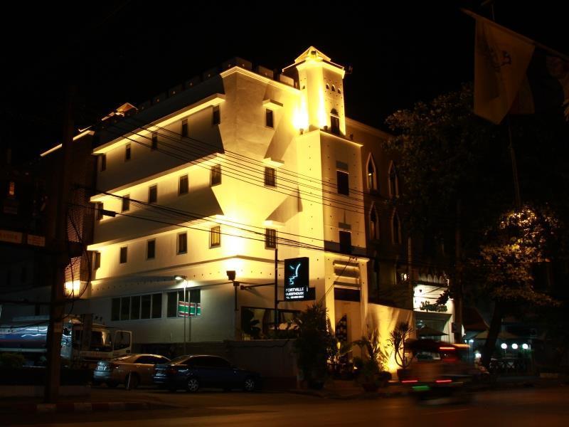 Fortville Guesthouse Bangkok Dış mekan fotoğraf